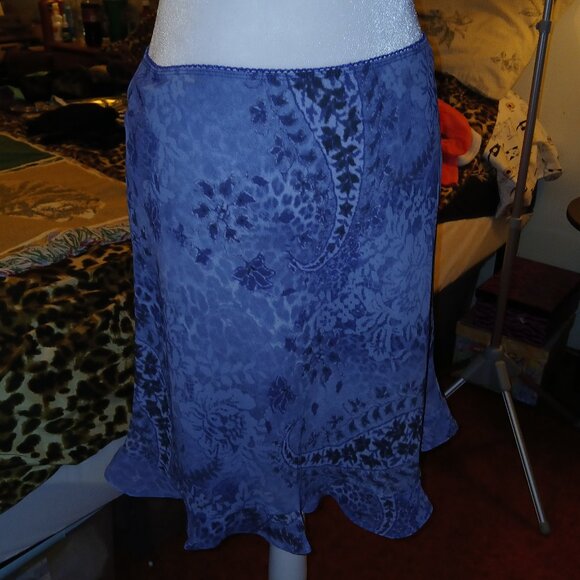 Aqua Blues Medium Women's Blue Swirl Skirt - Picture 2 of 13